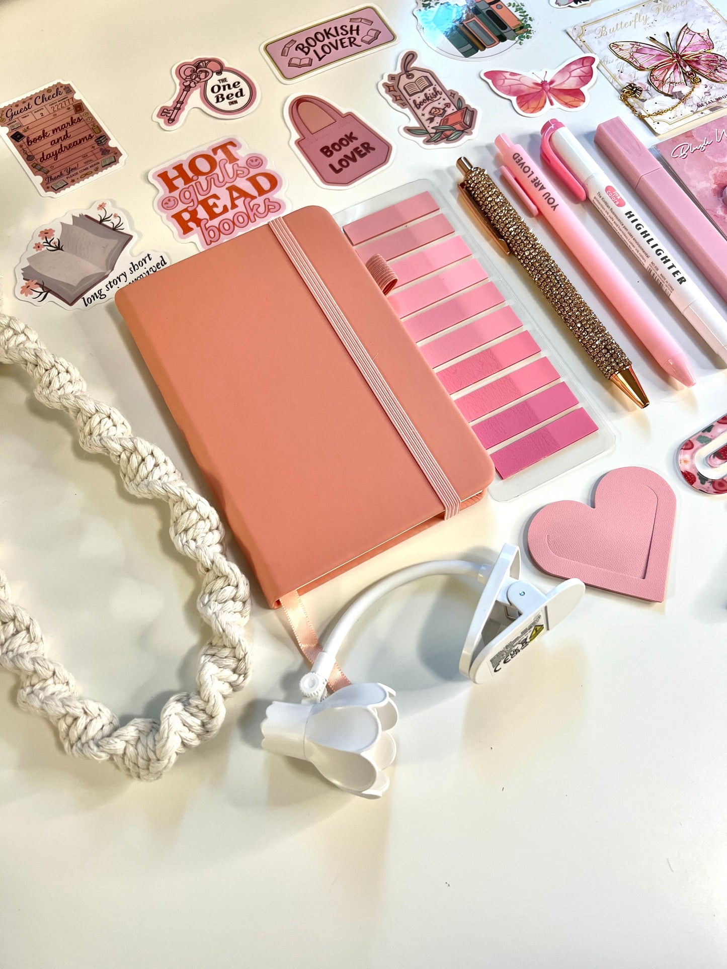 Sweet Pink Bookish Bundle | VALUE OF 55$CAD\33$USD