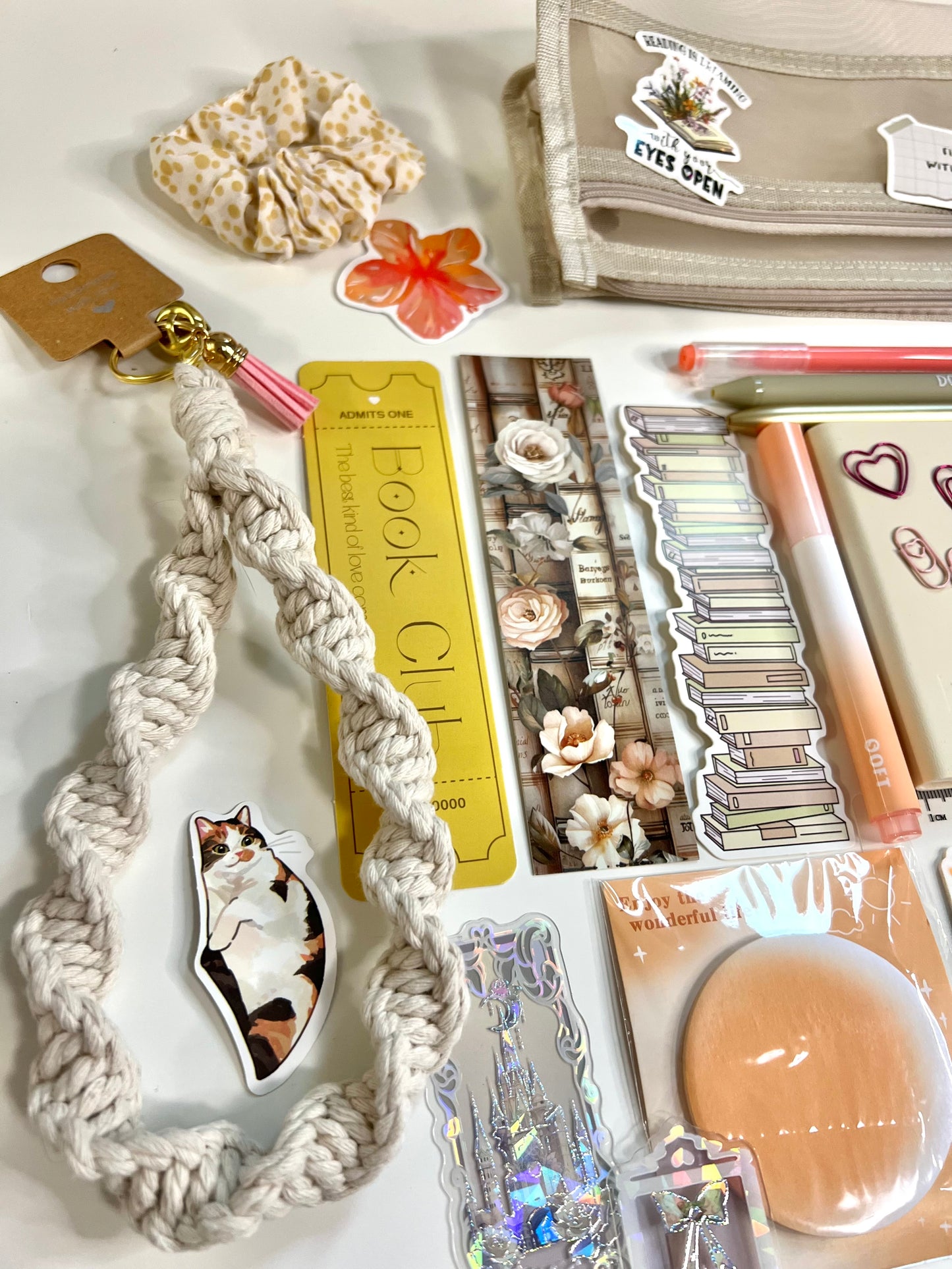 Starter Bookish Bundle Yellowish/Beige (SBB004)