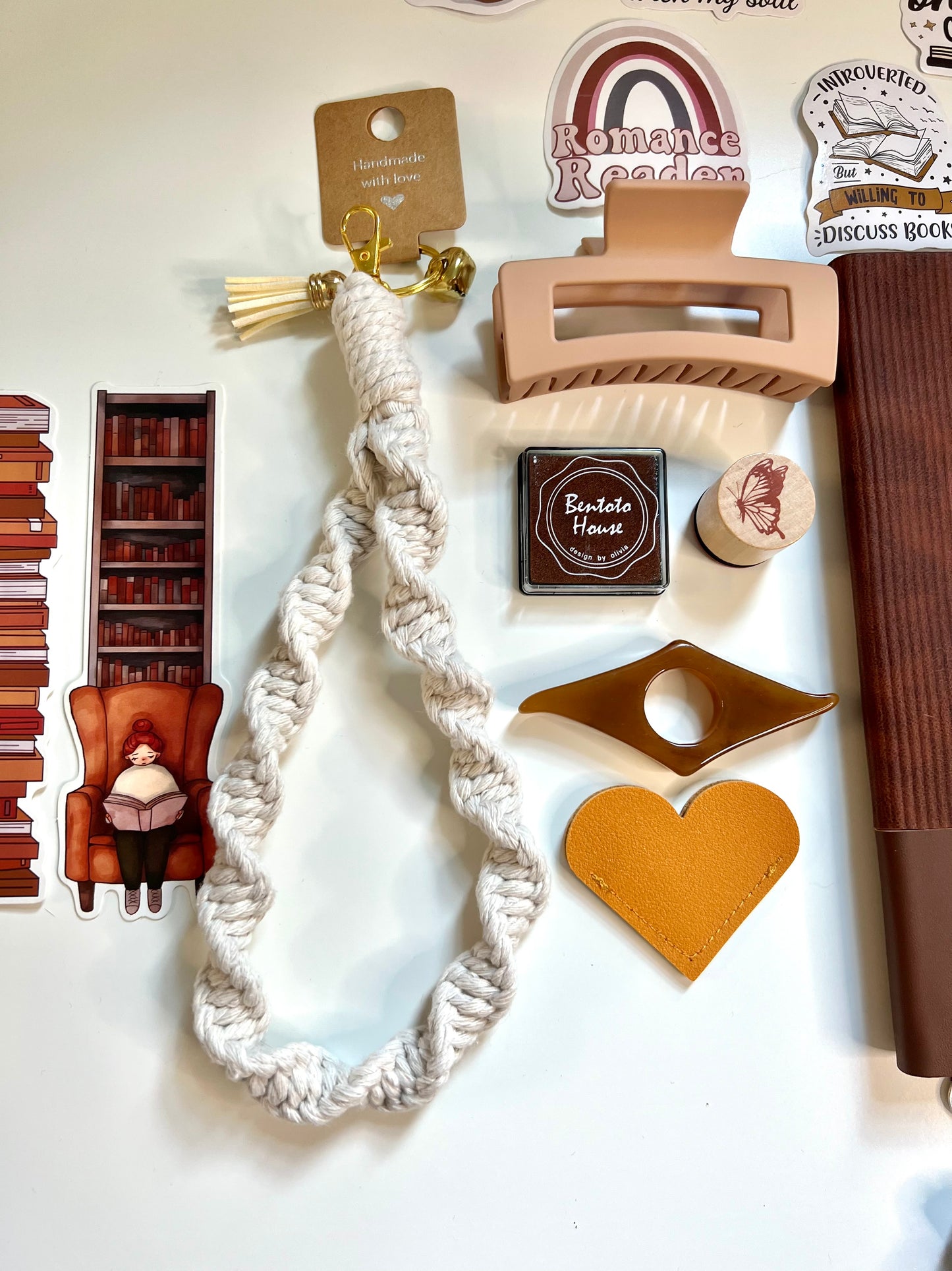 BROWN Bookish A6 Journal Bundle | 20+ Bookish Items | Reading Gift Set 📚🤎