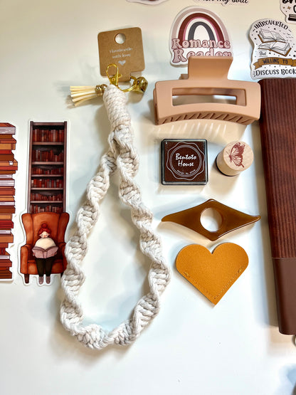 BROWN Bookish A6 Journal Bundle | 20+ Bookish Items | Reading Gift Set 📚🤎