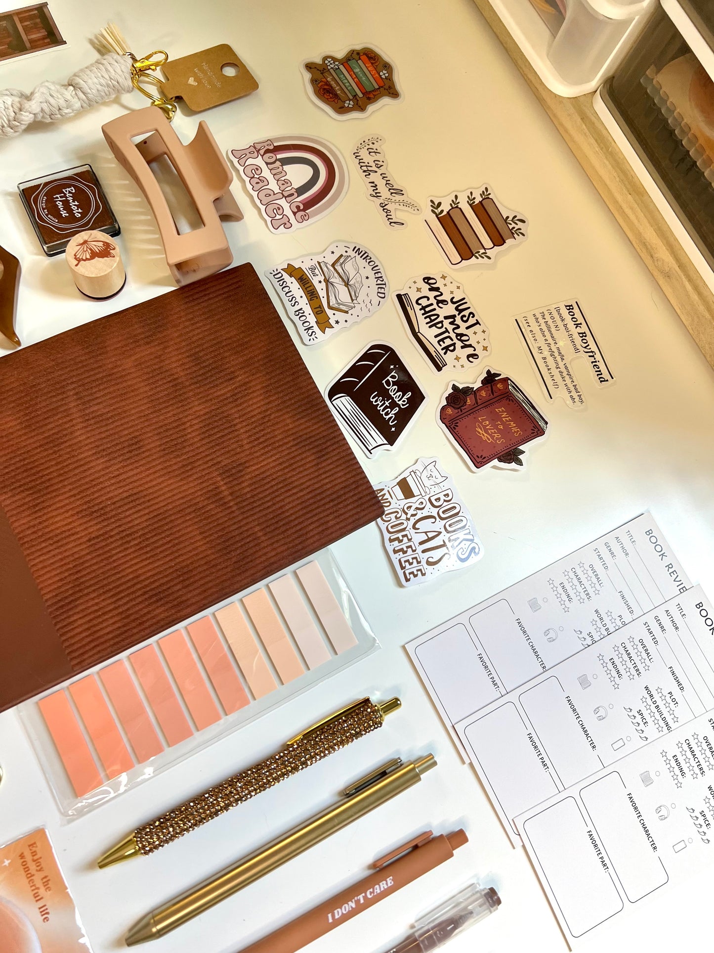 BROWN Bookish A6 Journal Bundle | 20+ Bookish Items | Reading Gift Set 📚🤎